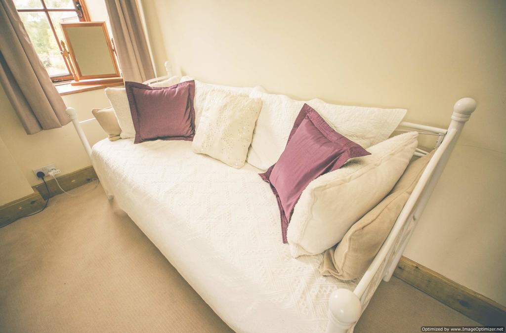 Weycroft Mill House Bed And Breakfast Axminster Chambre photo